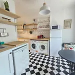 別荘 Period Newly Renovated Great Neighbourhood *
