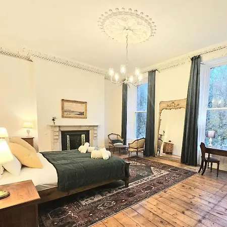 펜션 Period Newly Renovated Great Neighbourhood 더블린