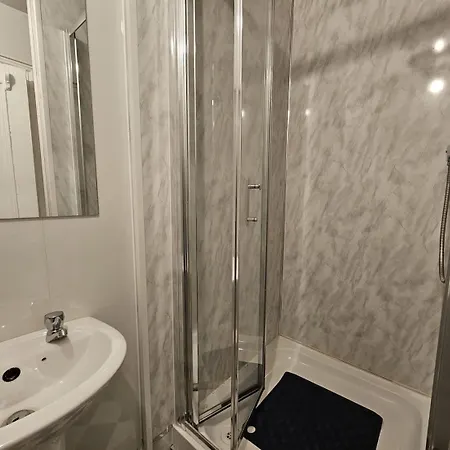בית נופש Period Newly Renovated Great Neighbourhood *