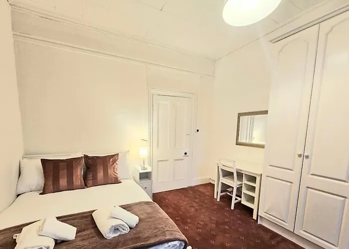 펜션 Period Newly Renovated Great Neighbourhood