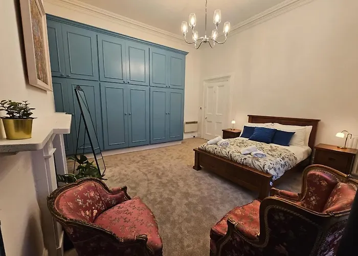 Period Newly Renovated Great Neighbourhood