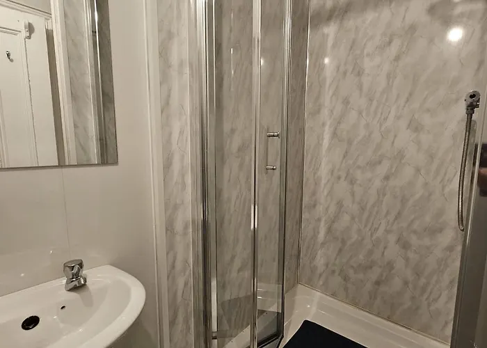 펜션 Period Newly Renovated Great Neighbourhood *