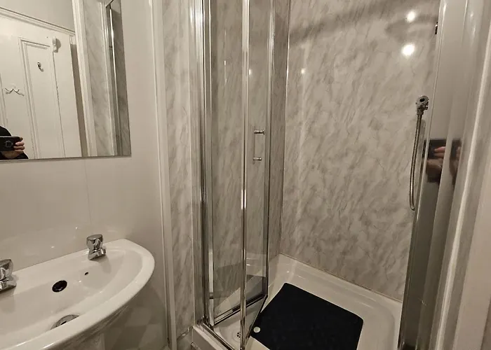 Period Newly Renovated Great Neighbourhood 펜션 *